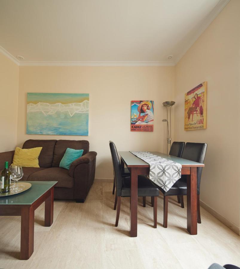 Apartamento Tavira Little Apartments Cádiz Exterior photo