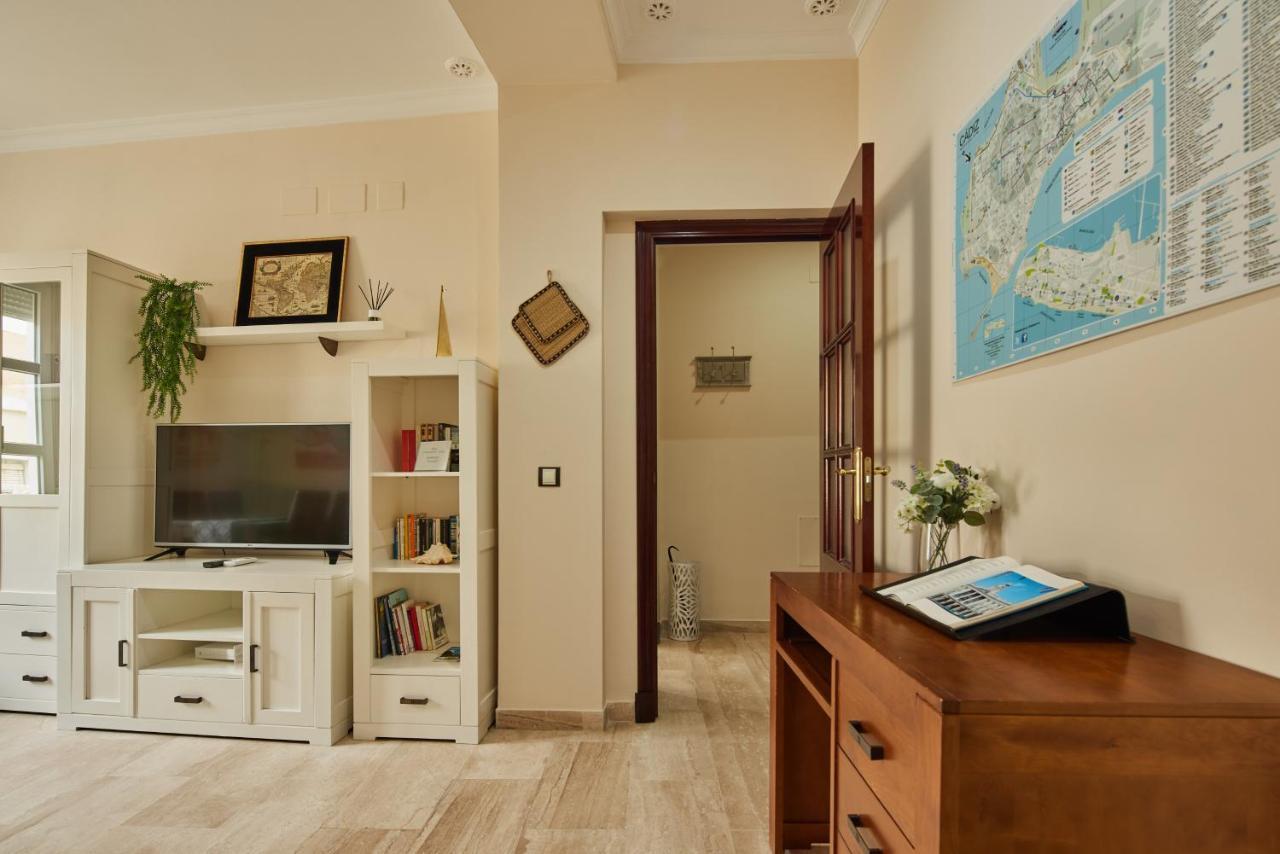 Apartamento Tavira Little Apartments Cádiz Exterior photo